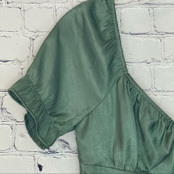 Le Lis Crop Top - Picture 3 of 7